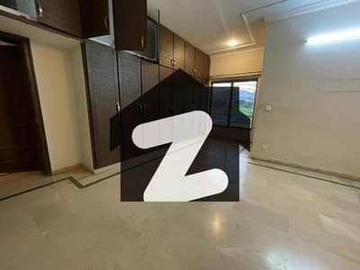 Centrally Located Prime Location Upper Portion In D-12 Is Available For Rent