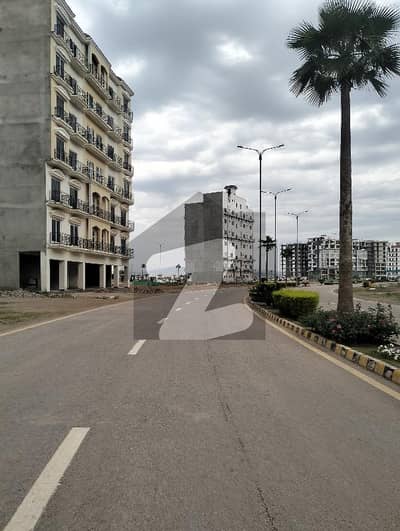 پارک ویو سٹی - ڈاؤن ٹاؤن بلاک پارک ویو سٹی,اسلام آباد میں 6 مرلہ کمرشل پلاٹ 5.25 کروڑ میں برائے فروخت۔
