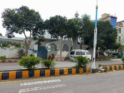 گلشنِ صحت 1 - حمزہ بلاک گلشنِِ صحت 1,ای ۔ 18,اسلام آباد میں 5 کنال رہائشی پلاٹ 38.0 لاکھ میں برائے فروخت۔