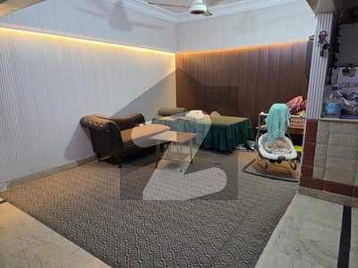 گلشنِ اقبال گلشنِ اقبال ٹاؤن,کراچی میں 4 کمروں کا 8 مرلہ فلیٹ 1.55 کروڑ میں برائے فروخت۔