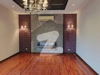 1 Kanal Full House For Rent In DHA Phase 8 Ex Park View