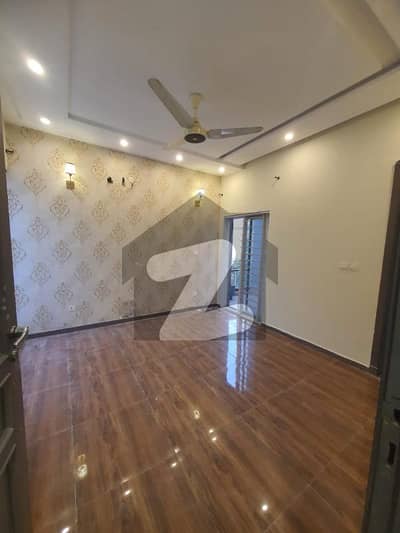 10 Marla like new Full House with basement for rent in Jasmine block Bahria town lahore