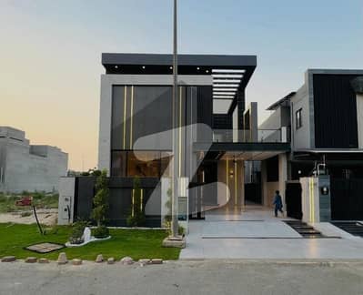 10 Marla Modern Designs House for sale in DHA LAHORE Phase 4