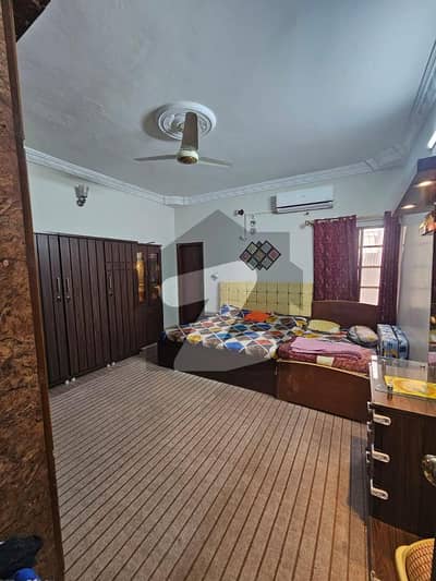 200 sqr yard leased house available