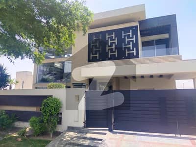 ONE KANAL BEAUTIFULL HOUSE AVALIABLE FOR RENT IN DHA DEFANCE PHASE 5