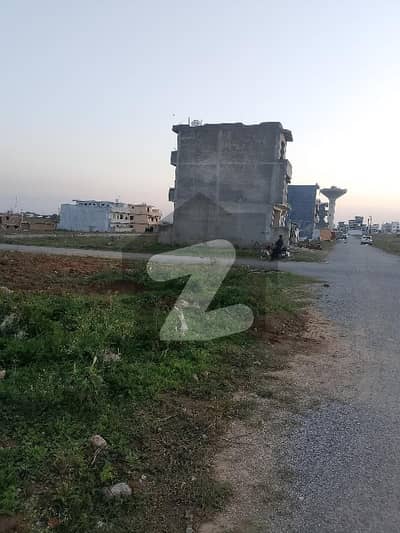 جی ۔ 14/2 جی ۔ 14,اسلام آباد میں 4 مرلہ رہائشی پلاٹ 1.78 کروڑ میں برائے فروخت۔