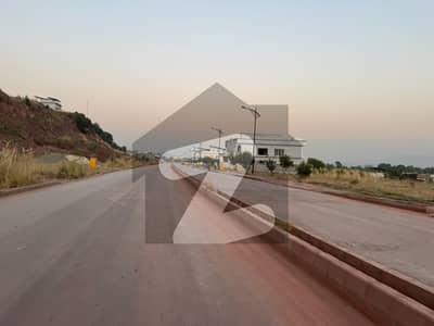 10 Marla Ideal Location Solid Land Plot With Stunning Hills View