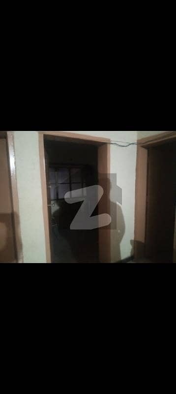 حیات آباد پشاور میں 1 کمرے کا 1 مرلہ کمرہ 17.0 ہزار میں کرایہ پر دستیاب ہے۔