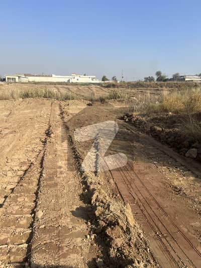 گلبرگ گرینز ۔ بلاک بی گلبرگ گرینز,گلبرگ,اسلام آباد میں 4 کنال رہائشی پلاٹ 4.75 کروڑ میں برائے فروخت۔