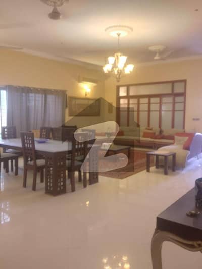DHA PHASE 7 EXT 500 YARD'S 6 BEDROOMS TWO UNIT SLIGHTLY USE BUNGALOW IS UP FOR URGENT SALE