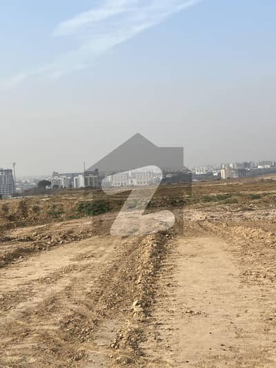 گلبرگ گرینز ۔ بلاک بی گلبرگ گرینز,گلبرگ,اسلام آباد میں 4 کنال رہائشی پلاٹ 6.5 کروڑ میں برائے فروخت۔