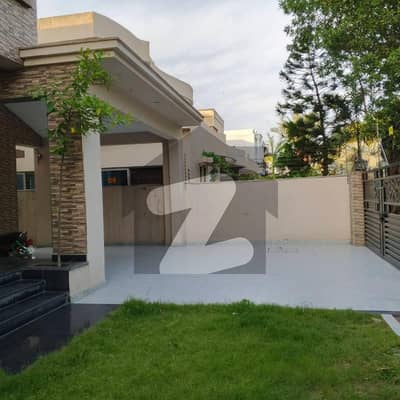 1 Kanal Elegant Lower Portion For Rent