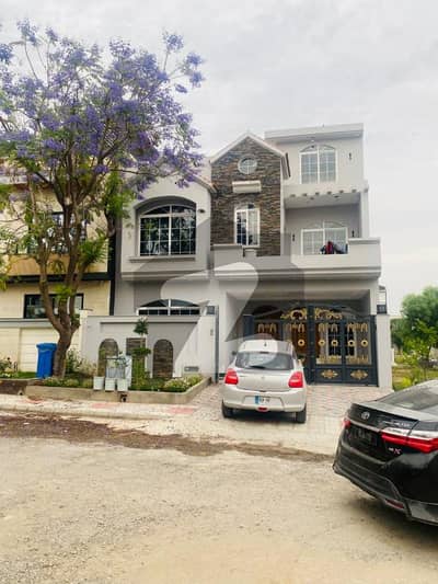 block V 7 Marla Ideally Located Plot Fully Develop ,Gulberg Islamabad