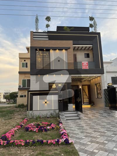 5marla Modern House for sale in Central Park Lahore
