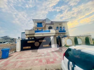1 Kanal Plot Available For Sale