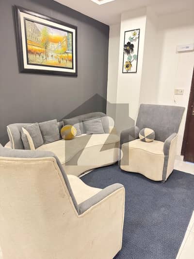 Luxury Fully Furnished 2 Bed Apartment Available for Rent in Gulberg Business Square Icon 2 | 800 Sq Ft |