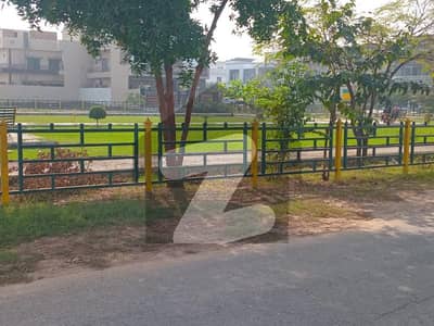 او پی ایف ہاؤسنگ سکیم - بلاک اے او پی ایف ہاؤسنگ سکیم,لاہور میں 1 کنال رہائشی پلاٹ 2.6 کروڑ میں برائے فروخت۔