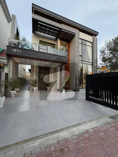 10 Maral ultra modern luxurious designs House for sale in bahria town Lahore