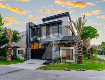 ڈی ایچ اے فیز 6 ڈیفنس (ڈی ایچ اے),لاہور میں 4 کمروں کا 10 مرلہ مکان 1.9 لاکھ میں کرایہ پر دستیاب ہے۔