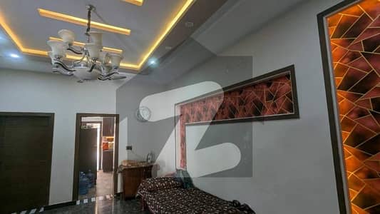 بحریہ ٹاؤن فیز 8 بحریہ ٹاؤن راولپنڈی,راولپنڈی میں 5 کمروں کا 7 مرلہ مکان 85.0 ہزار میں کرایہ پر دستیاب ہے۔