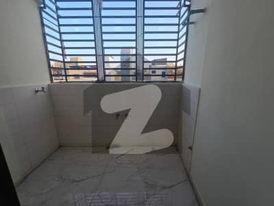 FULLY FURNISHED 4 BED DD FLAT AVAILABLE