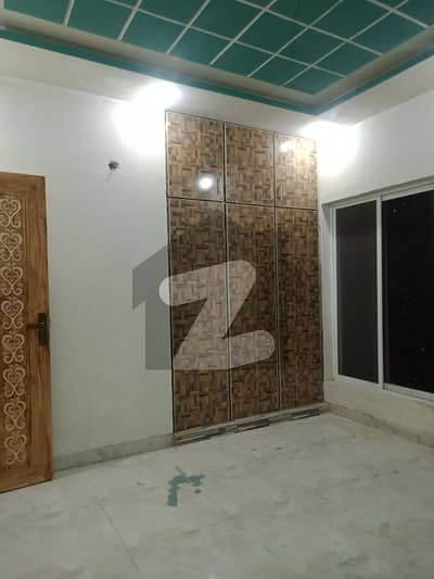 پنجاب سمال انڈسٹریز کالونی لاہور میں 3 کمروں کا 7 مرلہ بالائی پورشن 56.0 ہزار میں کرایہ پر دستیاب ہے۔