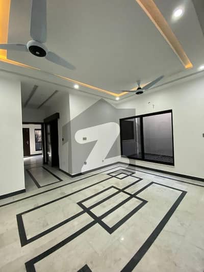 House For Rent 7 Marla 2 Portion Ground & Basement