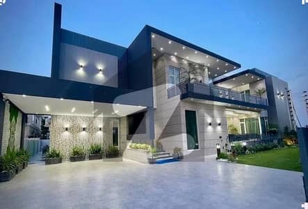 2 KANAL ELEGANT AND FULLY MAINTAINED SUPER HOT LOCATED BUNGALOW IS AVAILABLE IN THE BEST BLOCK OF DHA LAHORE.