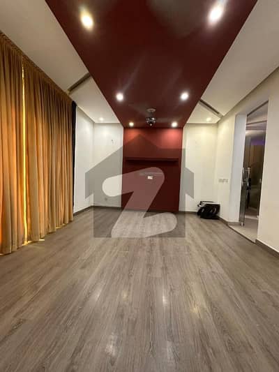 12 Marla Lower Portion Available For Rent in Mustafa town Lahore