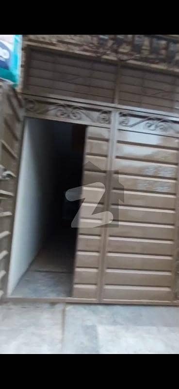 سمن آباد لاہور میں 2 کمروں کا 4 مرلہ زیریں پورشن 38.0 ہزار میں کرایہ پر دستیاب ہے۔