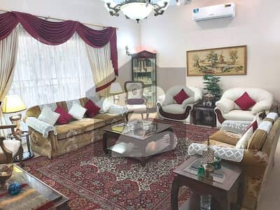 Luxury Owner-Built 600 Yards Corner Bungalow for Sale in DHA Phase 6.
