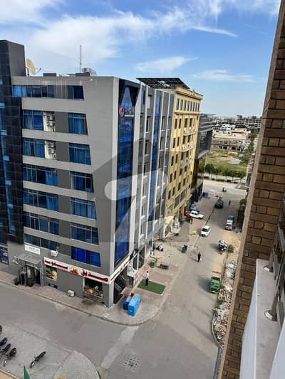 ٹاپ سٹی 1 اسلام آباد میں 2 مرلہ Studio دکان 2.35 کروڑ میں برائے فروخت۔