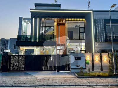 ڈی ایچ اے ڈیفینس فیز 2 ڈی ایچ اے ڈیفینس,اسلام آباد میں 5 کمروں کا 1 کنال مکان 3.5 لاکھ میں کرایہ پر دستیاب ہے۔