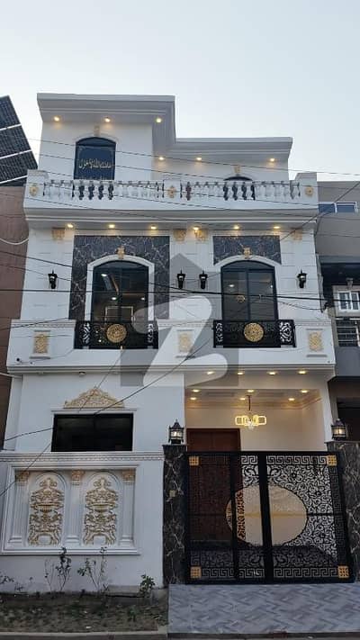 بسم اللہ ہاؤسنگ سکیم جی ٹی روڈ,لاہور میں 3 مرلہ مکان 1.47 کروڑ میں برائے فروخت۔