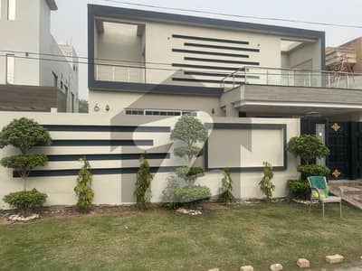 1 KANAL BRAND NEW HOUSE FOR RENT NEAR QADIR TIOBAS CHOWK LAHORE.