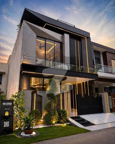 A Luxurious Bungalow With 100 Ft. Wide Approach Excellent Location