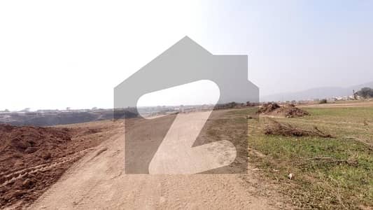 ای ۔ 13 اسلام آباد میں 1 کنال رہائشی پلاٹ 1.3 کروڑ میں برائے فروخت۔