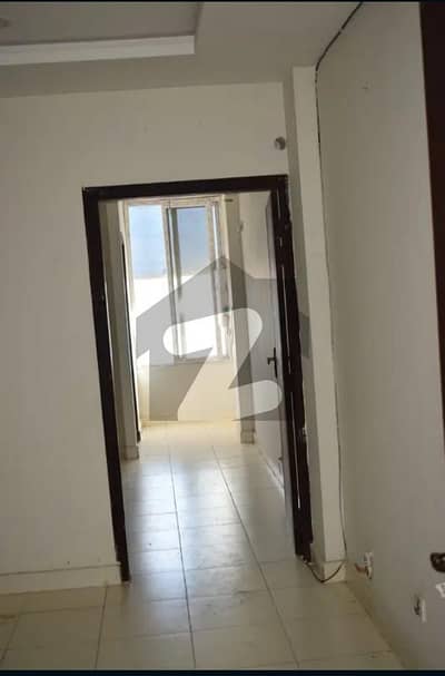 1 Bed Unfurnished Apartment For Rent