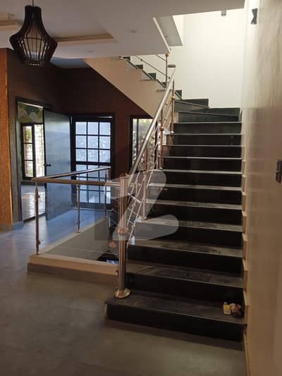 ڈی ایچ اے فیز 4 ڈی ایچ اے ڈیفینس,کراچی میں 4 کمروں کا 12 مرلہ مکان 10.0 کروڑ میں برائے فروخت۔