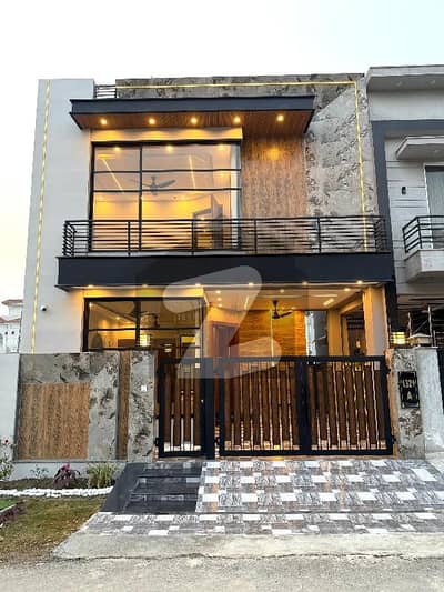 5 Marla Brand New Ultra Modern Design House For Sale In DHA Phase 9 Town Top Location