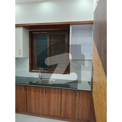 طارق روڈ کراچی میں 2 کمروں کا 4 مرلہ فلیٹ 1.0 لاکھ میں کرایہ پر دستیاب ہے۔