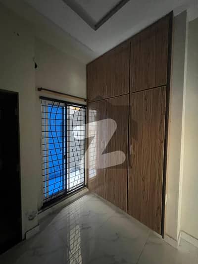 وائٹل ہومز ڈی ڈی وائٹل ہومز ہاؤسنگ سکیم,لاہور میں 1 کمرے کا 3 مرلہ زیریں پورشن 28.0 ہزار میں کرایہ پر دستیاب ہے۔