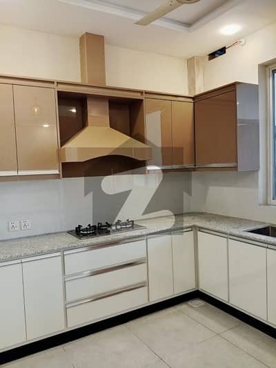 B-17 Islamabad Multi Garden 5 Marla Single Unit House For Rent