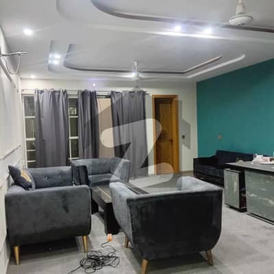 کیولری گراؤنڈ لاہور میں 4 مرلہ Studio دفتر 57.5 ہزار میں کرایہ پر دستیاب ہے۔