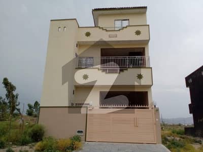 4.5Marla House For Sale