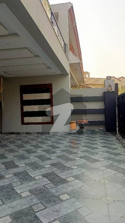 Media Town Park Face Brand New House For Sale