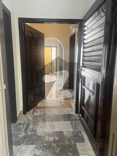 DHA Phase 5 Luxury Sea Facing 2800 Square Feet Penthouse For Sale