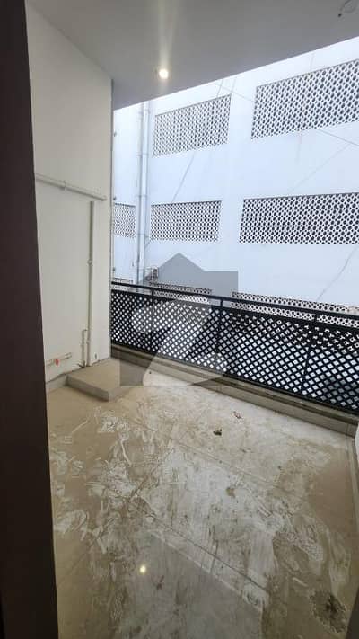 پی ای سی ایچ ایس جمشید ٹاؤن,کراچی میں 4 کمروں کا 10 مرلہ بالائی پورشن 4.25 کروڑ میں برائے فروخت۔