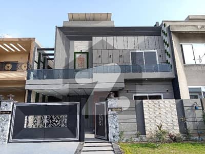 Good Location 10 Marla House Is Available In Master City - Block B