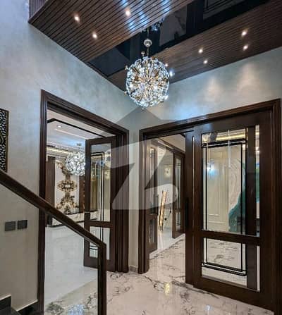 House Spread Over 10 Marla In Bahria Town - Sector E Available